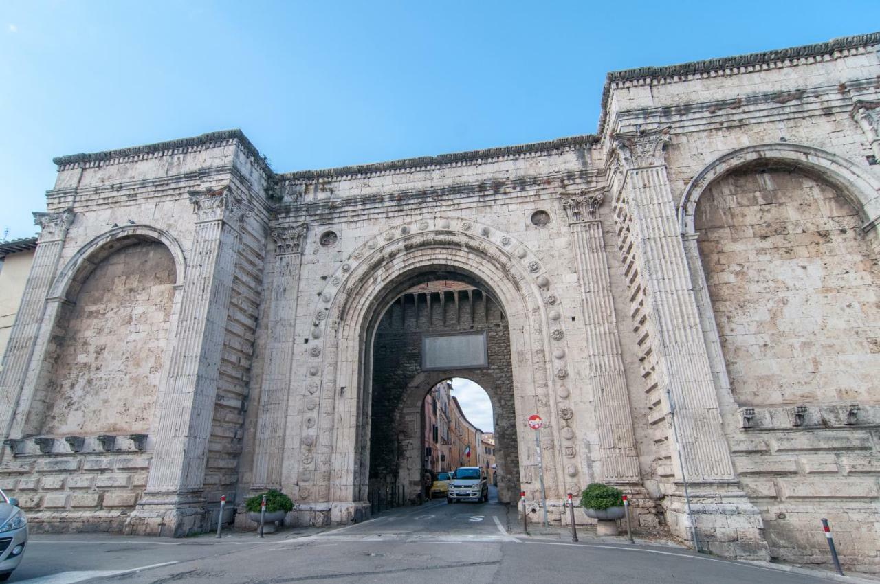 Umbrian Concierge - La Corte Del Grillo Perugia Buitenkant foto